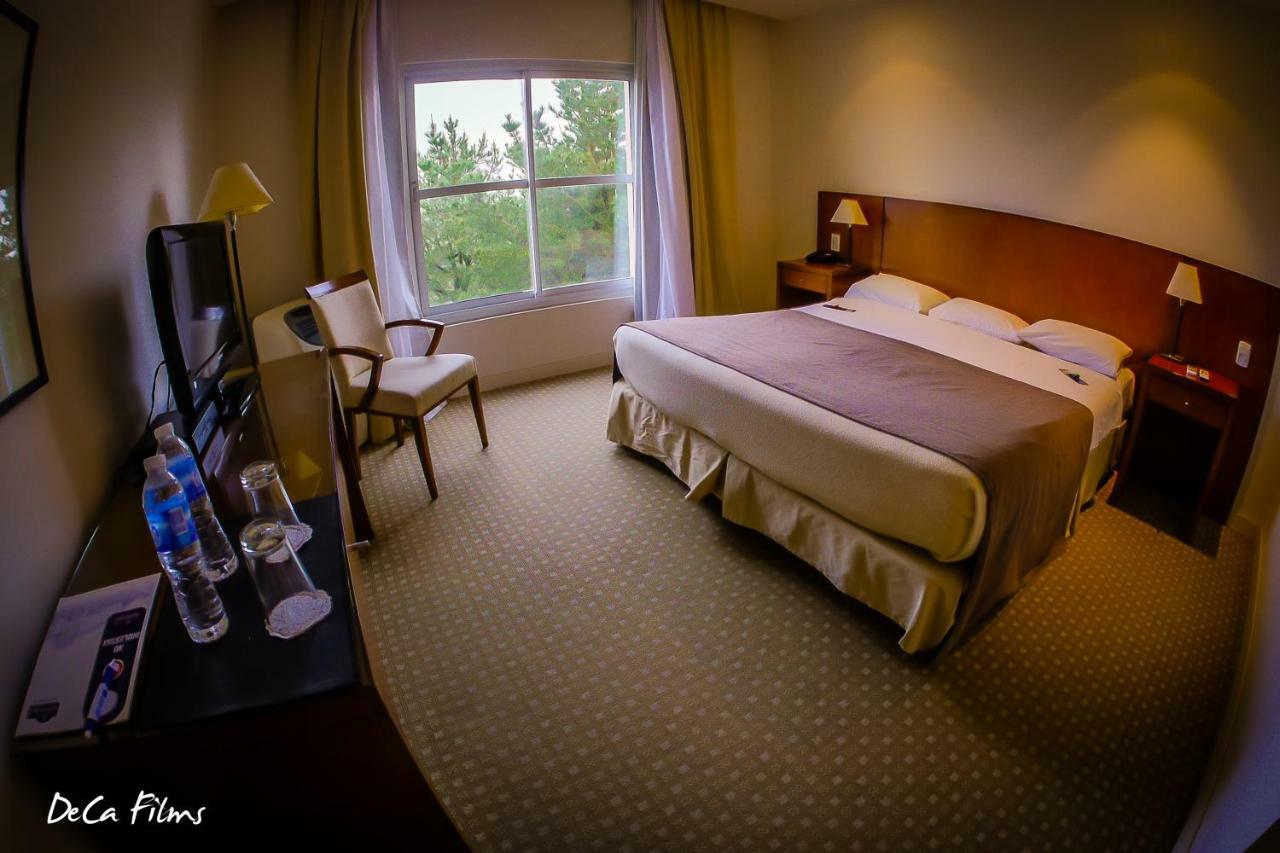 Elegance Hotel Tandil Quarto foto