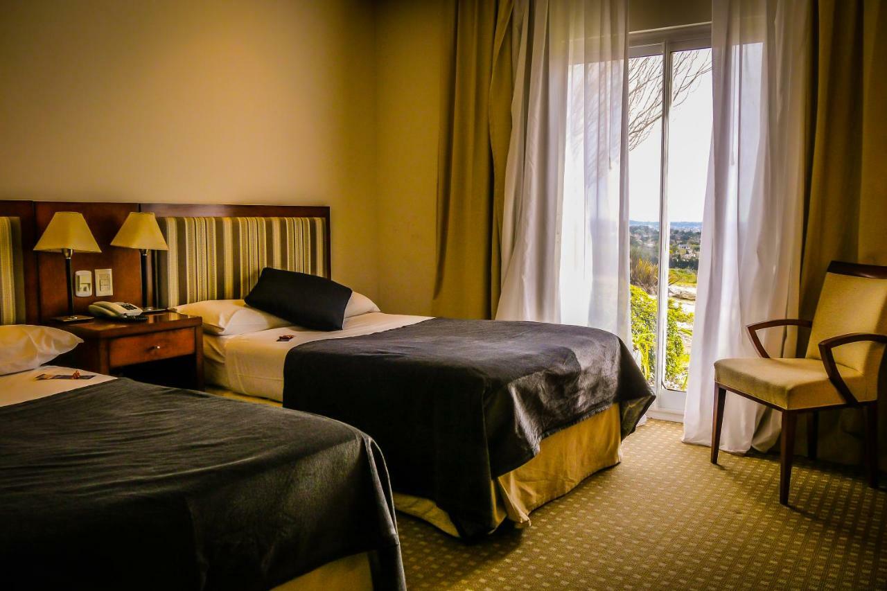 Elegance Hotel Tandil Quarto foto