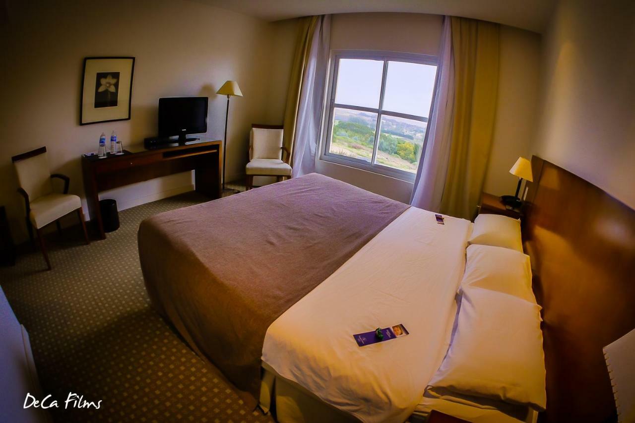 Elegance Hotel Tandil Quarto foto